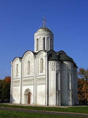 Дмитриевский собор. Вид с юго-востока.
